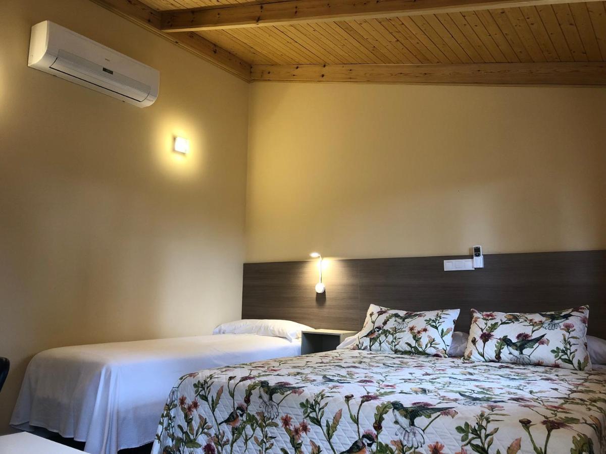 Hostal La Posada De Mari ラ・カブレーラ エクステリア 写真